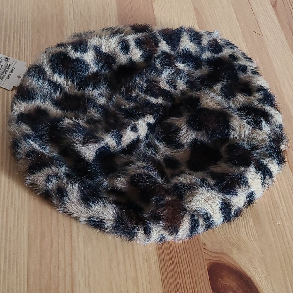 Leopard print beret